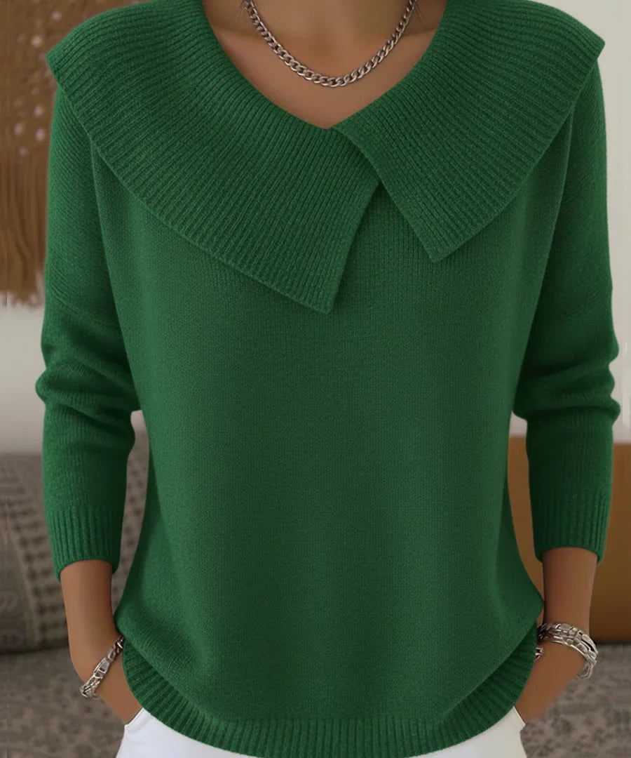 Stella™ | Jouluneule Käännekauluksella